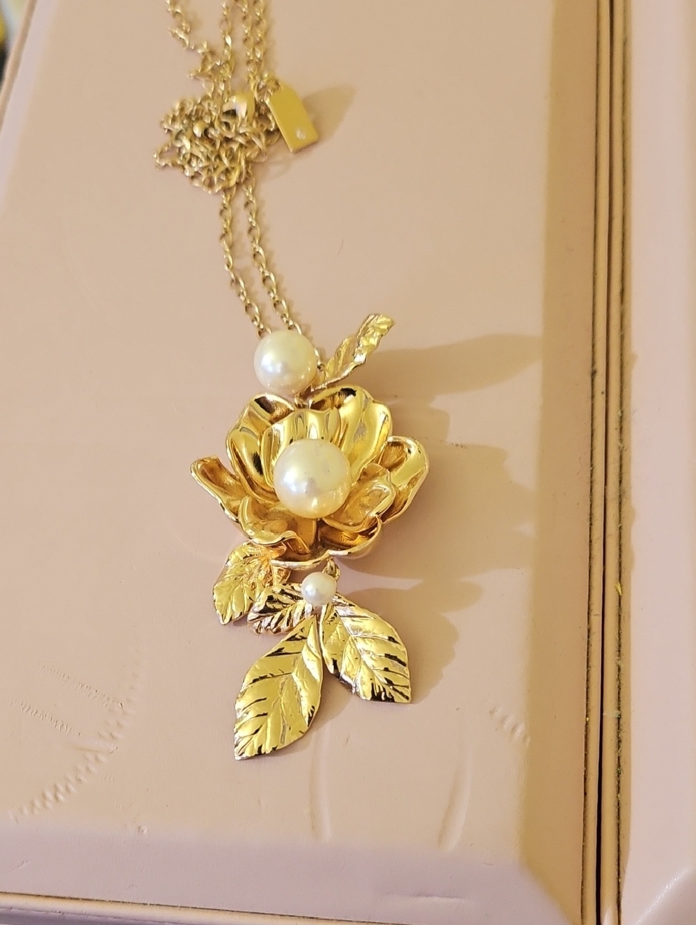 Kaye Apade Pearl Flower Necklace. Vintage